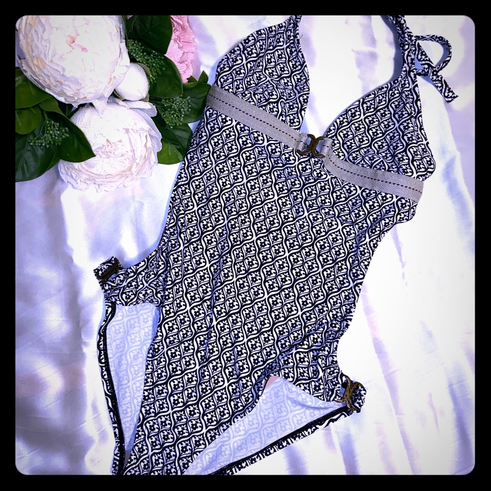 Surprisingly Sexy Bathing Suit, GapBody XS BNWT